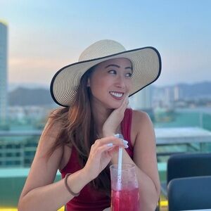 Stylish Wide-Brimmed Straw Hat